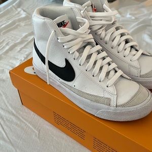 Nike Blazer Mid ‘77 (GS)